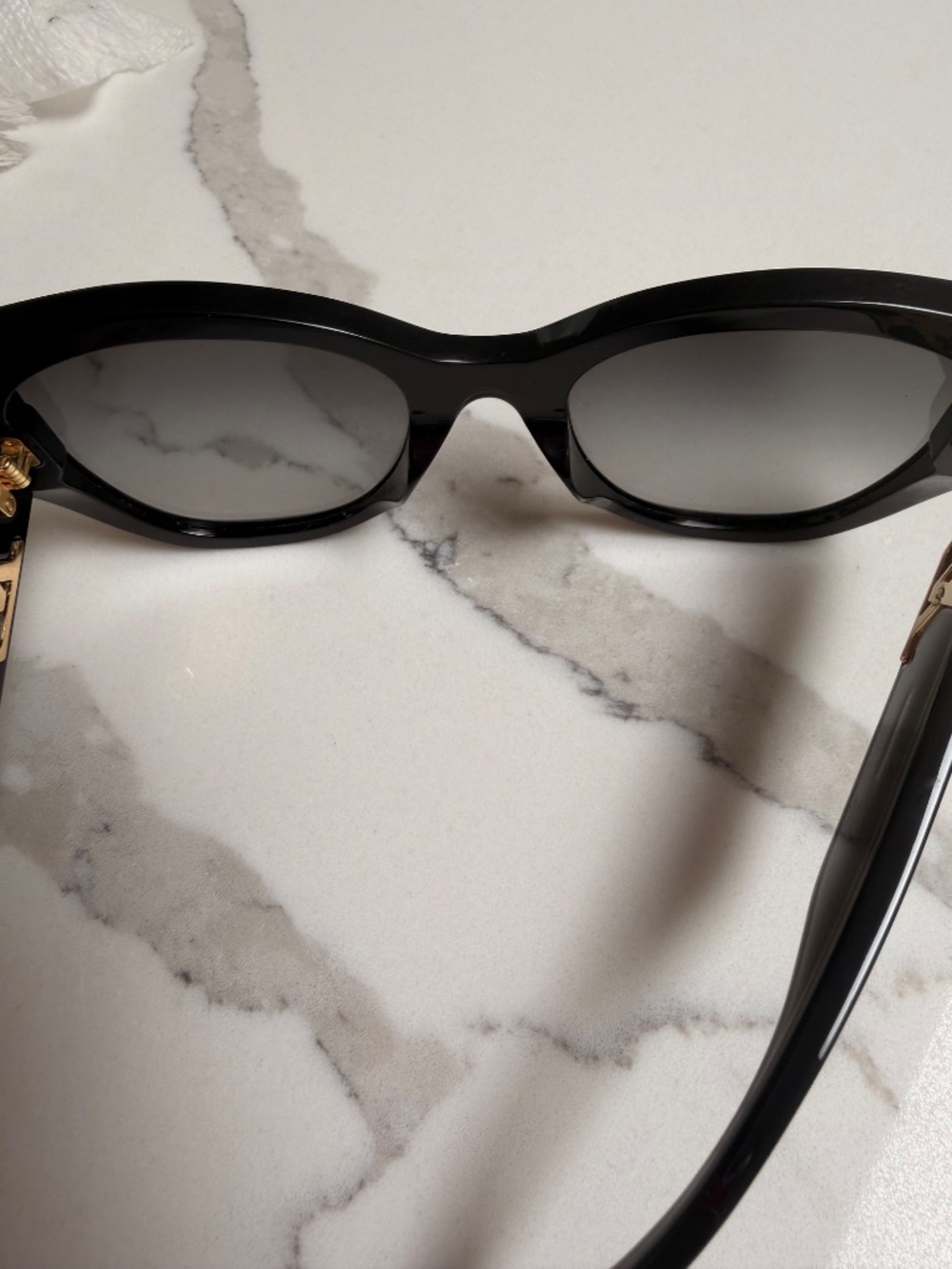 Oversized Louis Vuitton Sunglasses - Picture 7 of 7